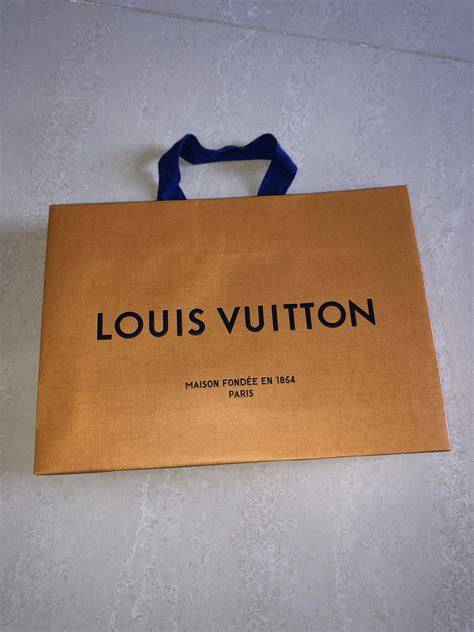 louis vuitton box maison fondee en 1854